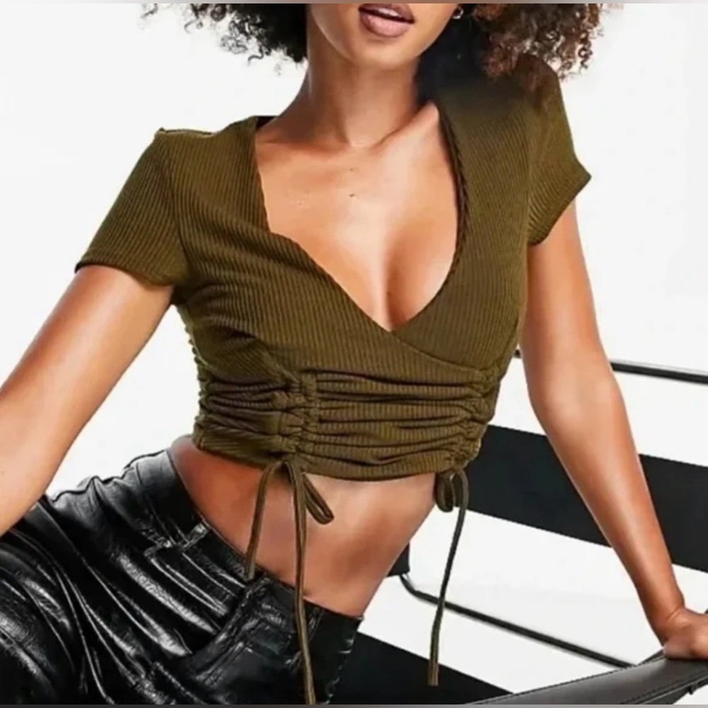 Club L London Deep Olive Ribbed Ruched V-Neck Crop Top NWT